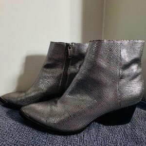Vintage Leather Calvin Klein Metallic Ankle Boots Size 10